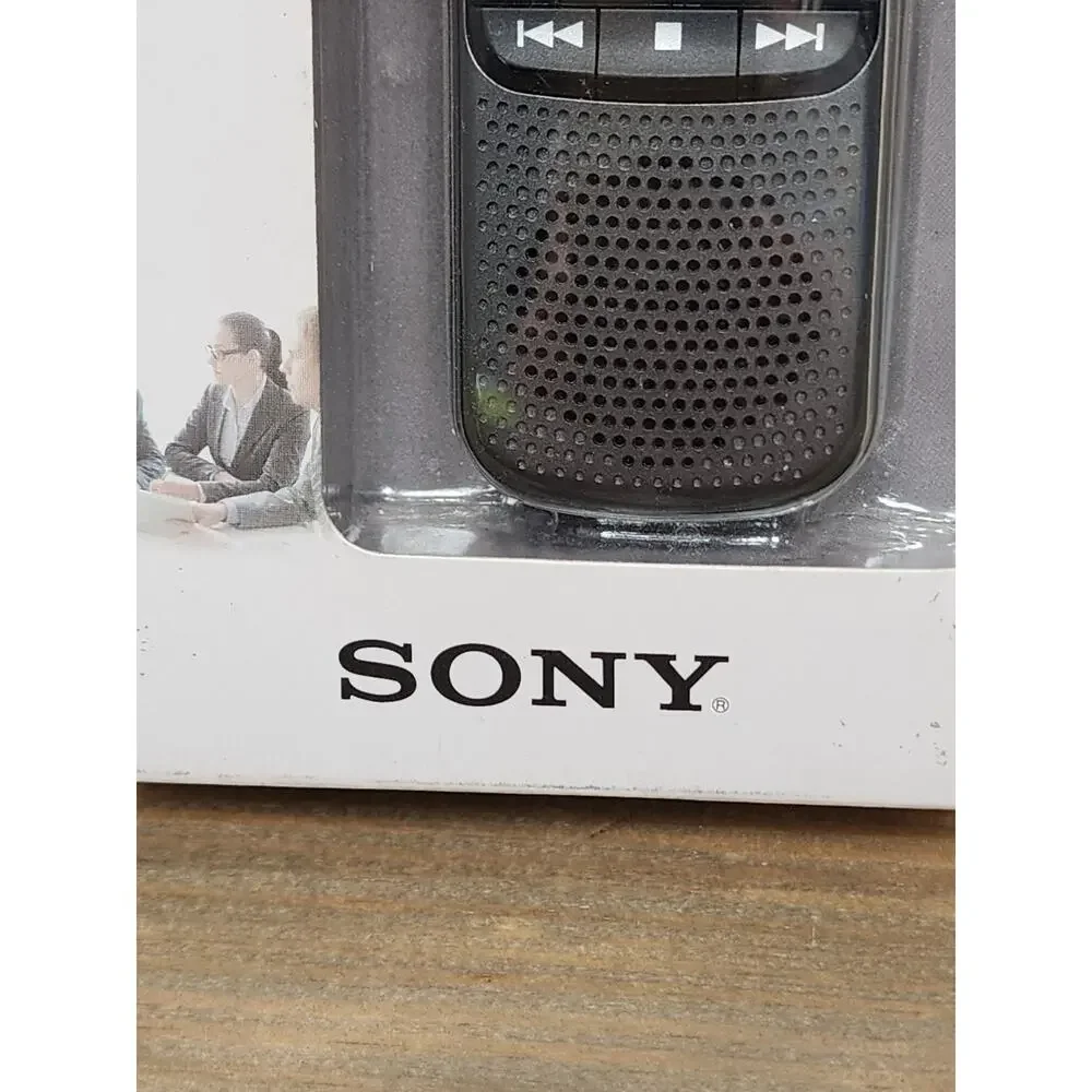 Sony ICD-PX240 4GB Digital Voice Recorder for Lectures & Meetings New